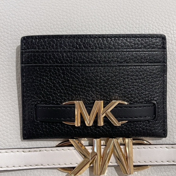 MICHAEL KORS
Reed Large Pebbled Leather Card Holder Case Wallet 
Black 
NWT - Picture 2 of 16